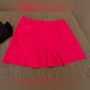 Tail Red Skort